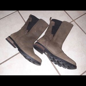 Sorel Emelie Mid Boot - Women's size 10